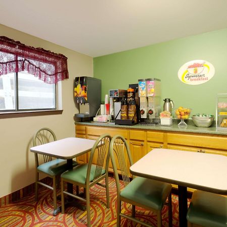 Super 8 By Wyndham Green River Ngoại thất bức ảnh