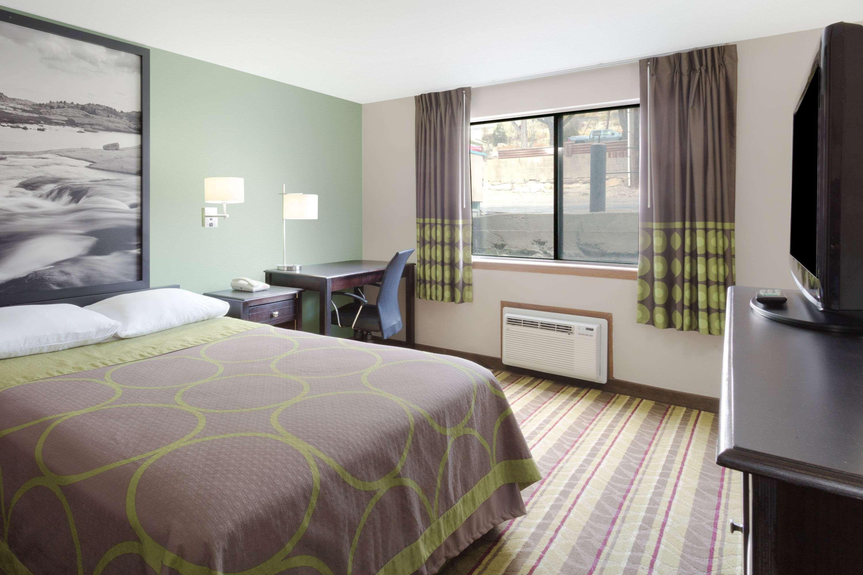 Super 8 By Wyndham Green River Ngoại thất bức ảnh